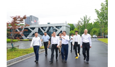 南通市人民政府副市長張一峰調(diào)研安惠國際健康科技園